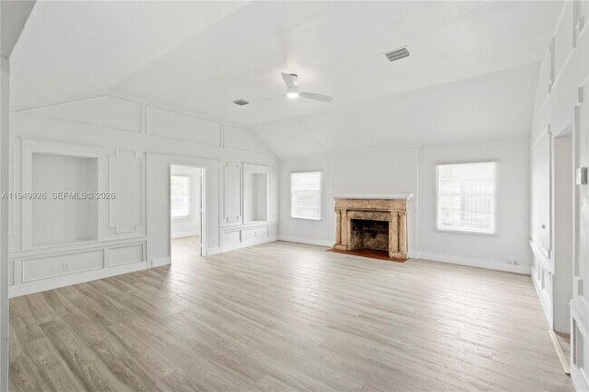 Building Photo - 113 NW 57th St