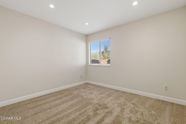 Building Photo - 26916 Lost Oak Ct