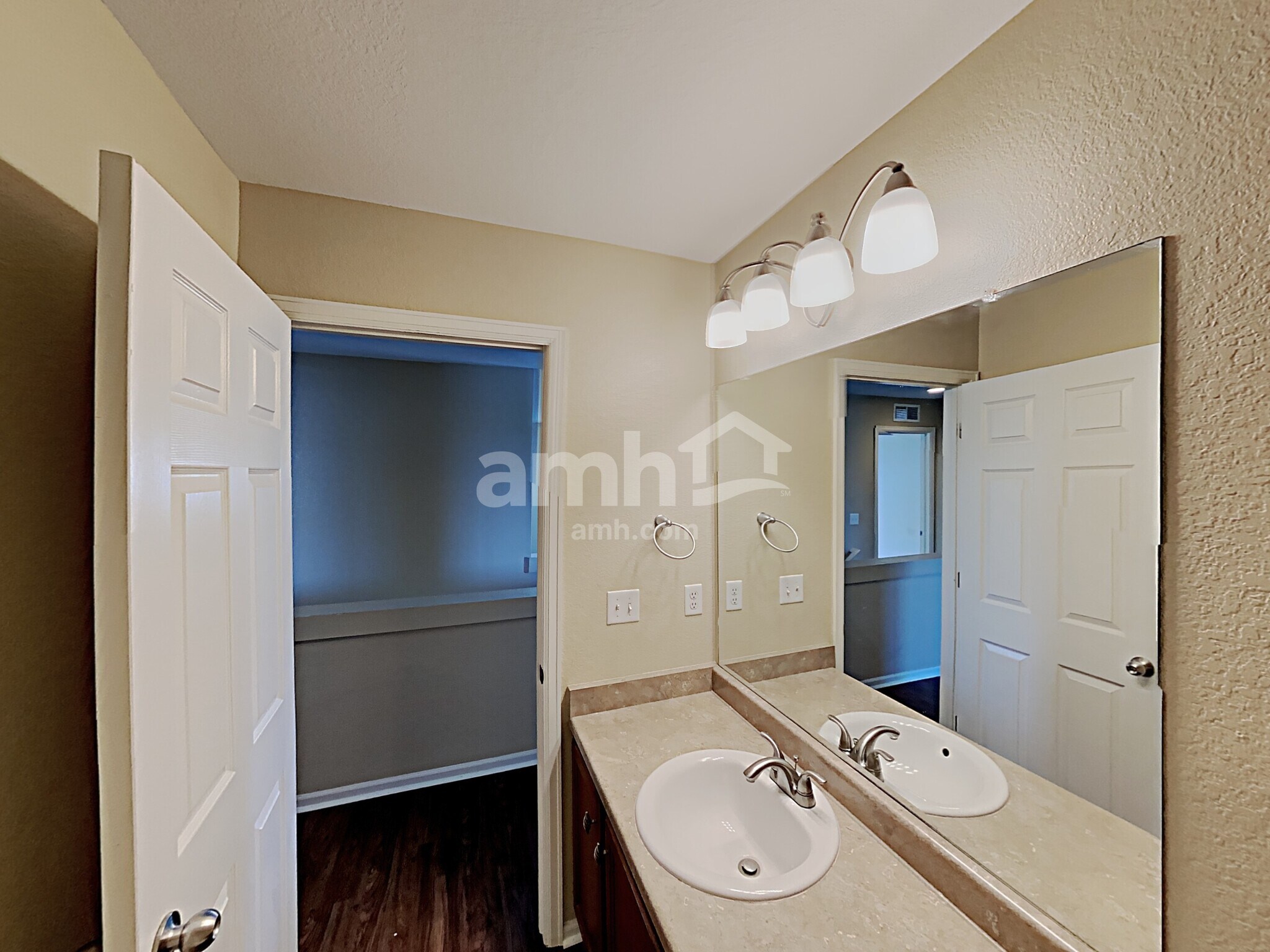 Building Photo - 4659 N Argonne St