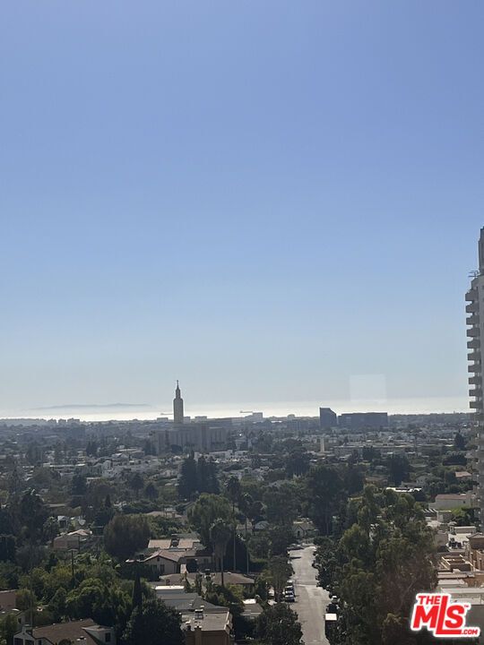 Building Photo - 10450 Wilshire Blvd