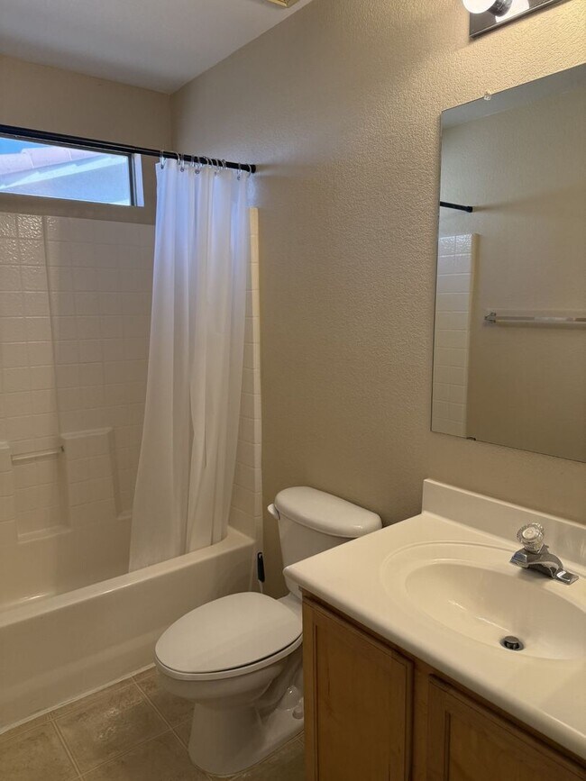 Building Photo - 3 bedroom in Cooper Commons Chandler!