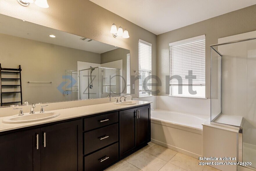 Building Photo - 1465 Durfee Ct