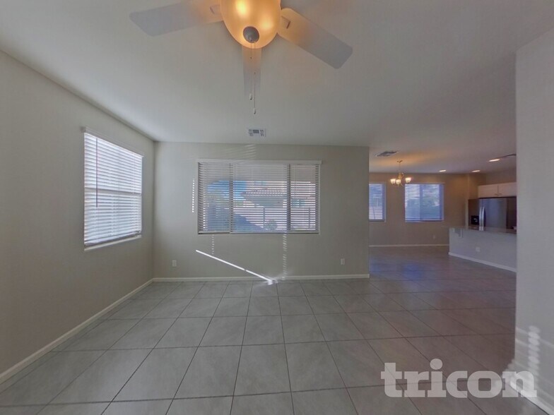 Building Photo - 8606 E Peralta Ave