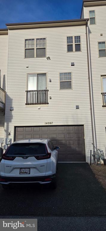 Building Photo - 14067 Marketcenter Dr