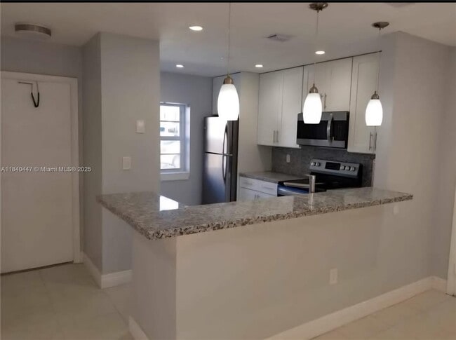 Building Photo - 14746 SW 90th Terrace
