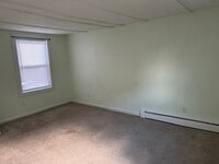 Building Photo - 445 US-7