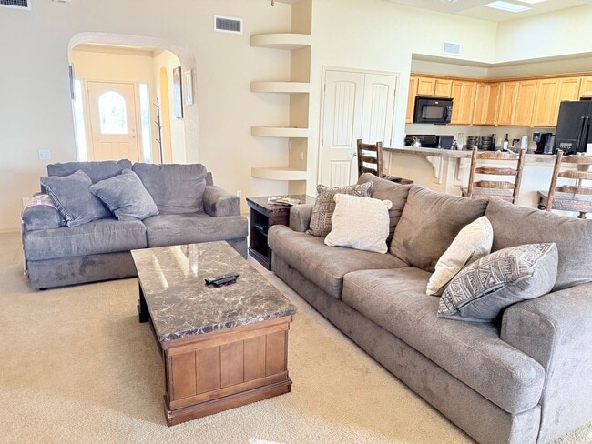 Building Photo - 5703 Ireland Dr