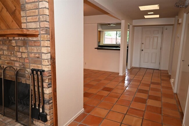 Building Photo - 2814 Mill Valley Dr