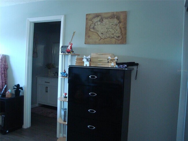 Building Photo - 1706 Belleair Forest Dr