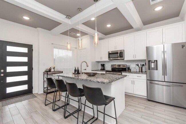 Building Photo - 4506 Aledo St