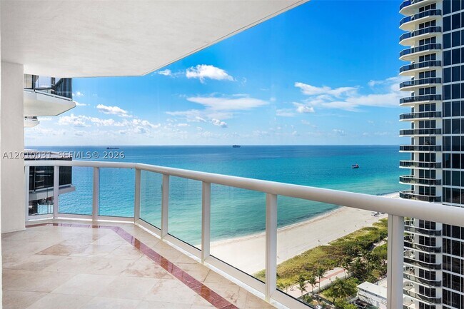 Building Photo - 4779 Collins Ave