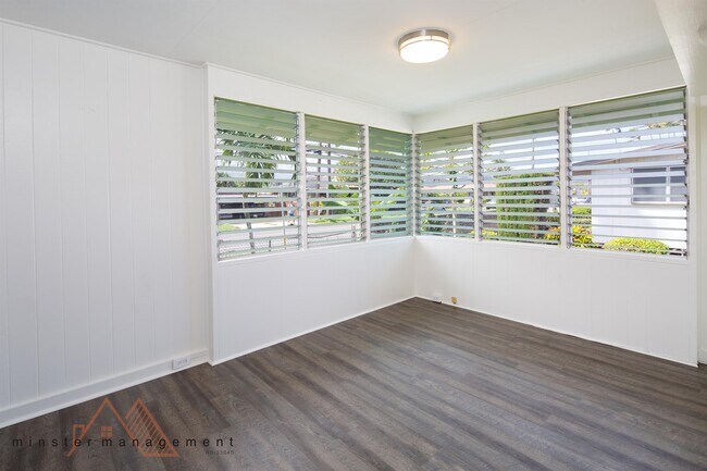 Building Photo - 106 N Kainalu Dr