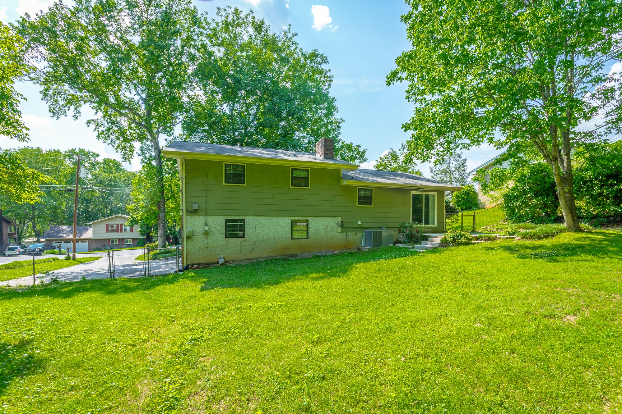 Building Photo - 218 Townsend Cir