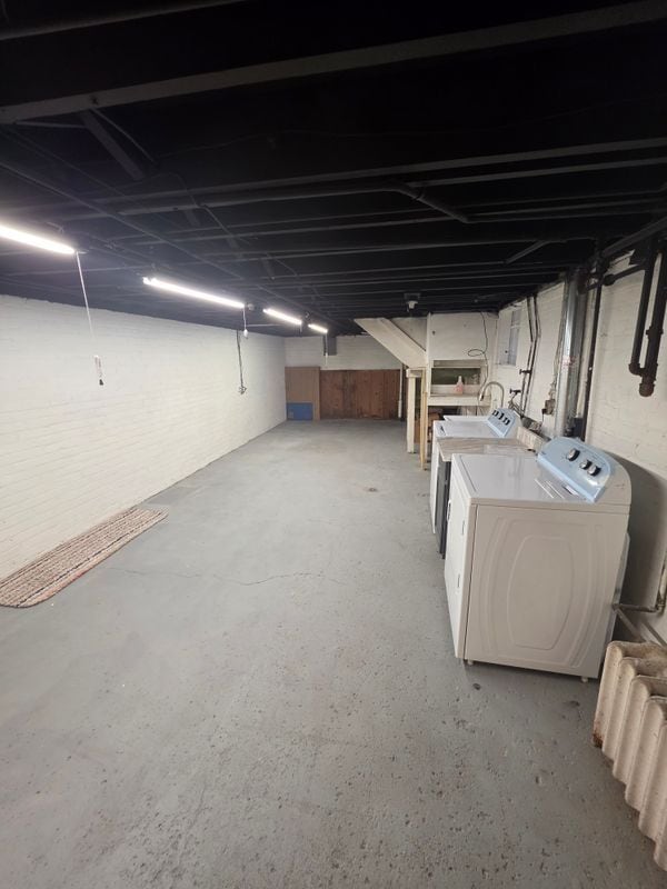 Building Photo - 22230 Tenny St