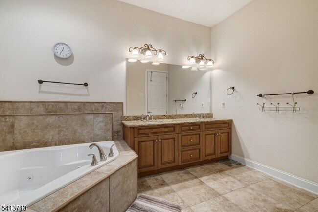 Building Photo - 47 Schindler Ct