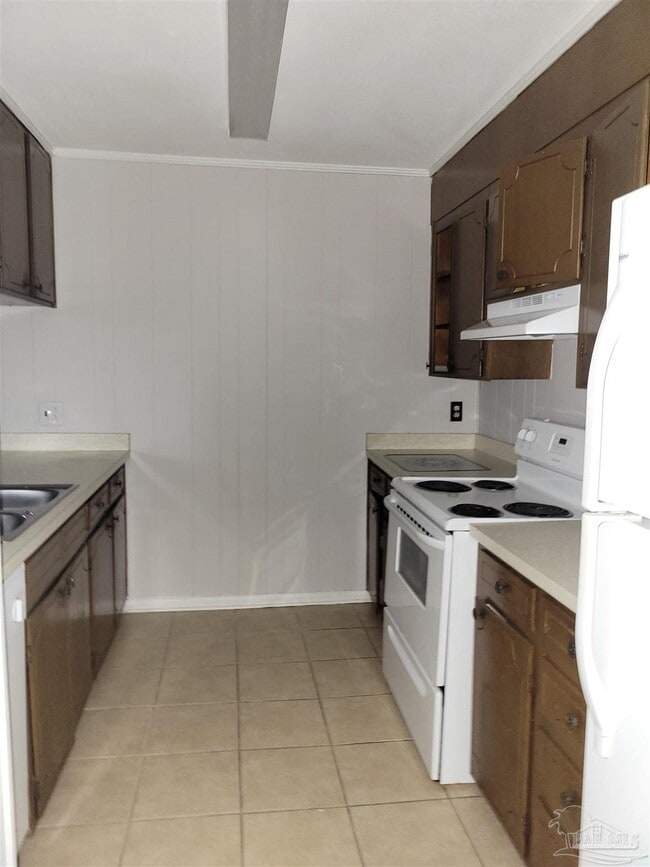 Building Photo - 8487 Old Spanish Trail Rd