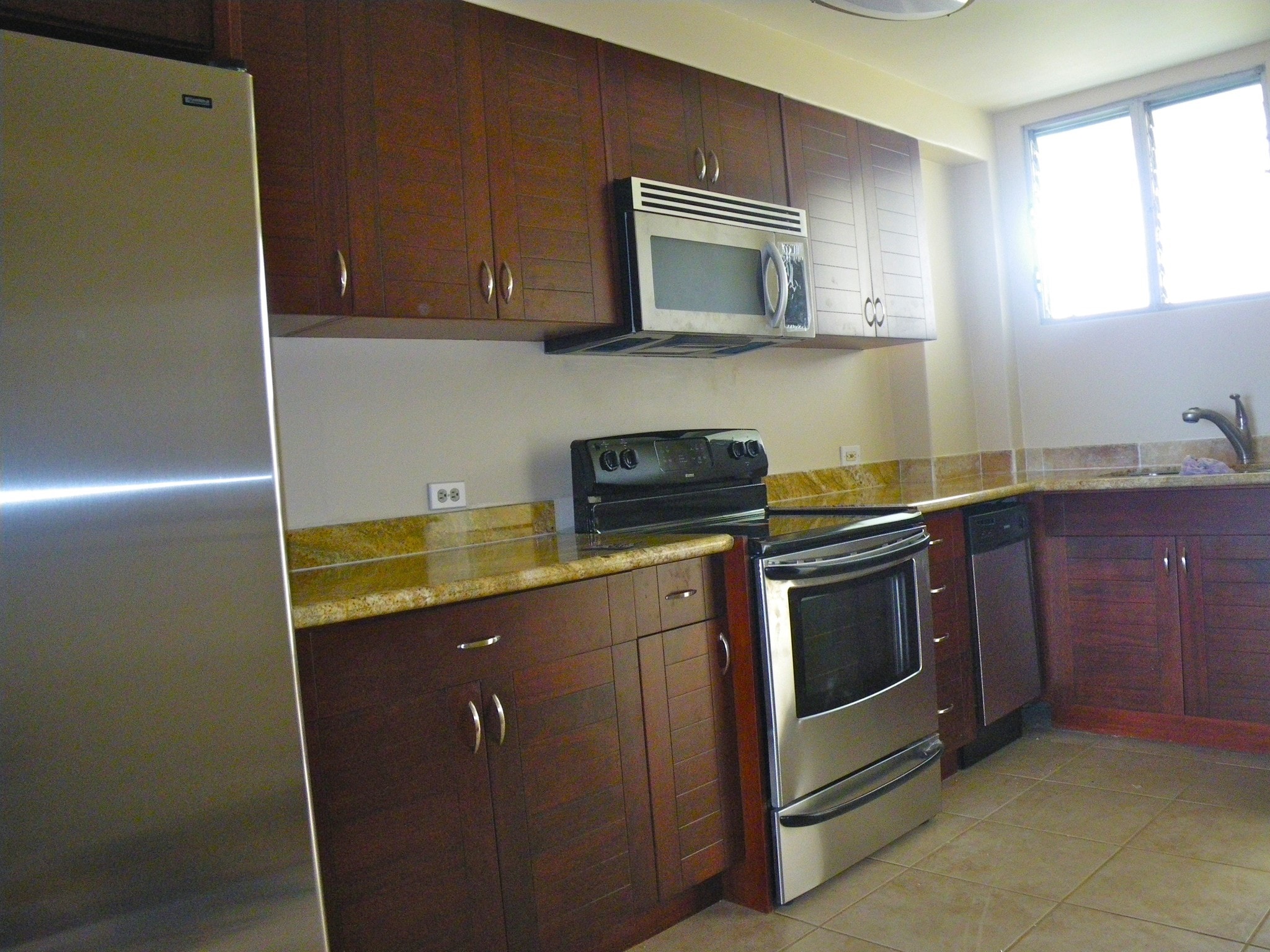 Building Photo - 1684 Ala Moana Blvd