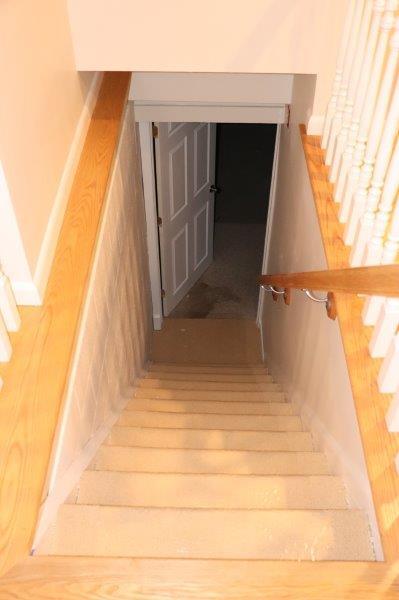 Building Photo - 300 Caroline St