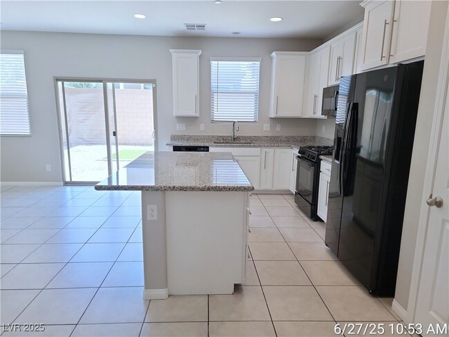 Building Photo - 117 Destiny Orch Ct