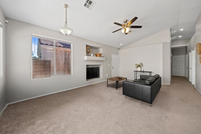 Building Photo - Fully Furnished Single Story Near Silverado Ranch