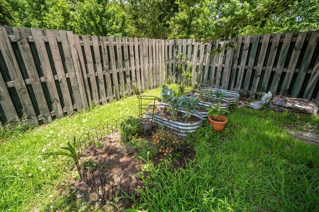 Building Photo - 4540 Garden Hills Loop