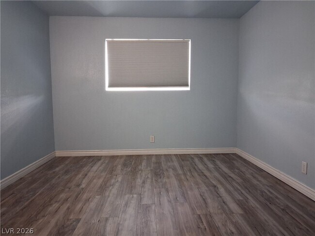 Building Photo - 510 Mckellar Cir