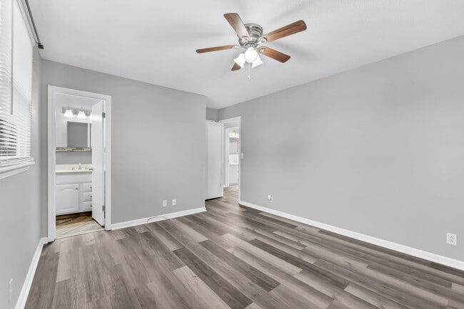 Building Photo - 134 Dave Dr