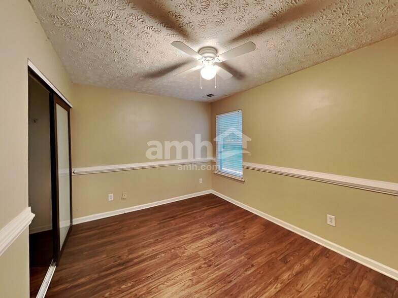Building Photo - 315 Westminster Dr
