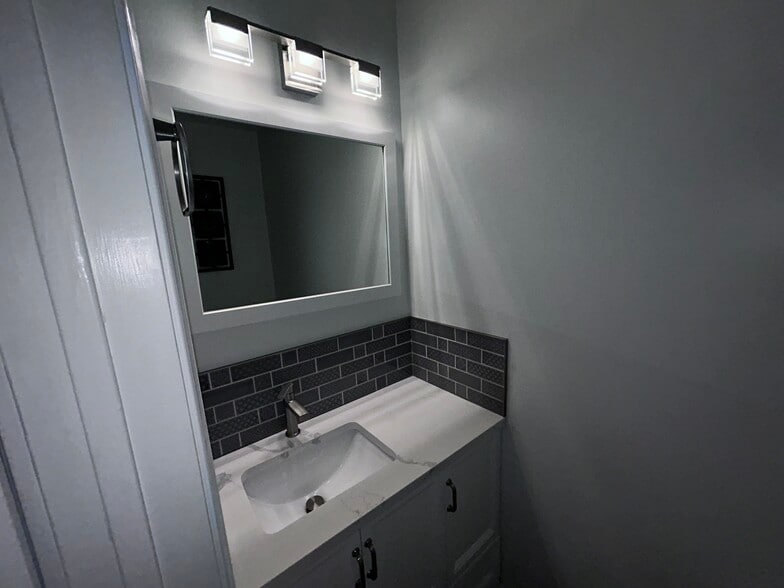 Building Photo - 4708 Cara Ct