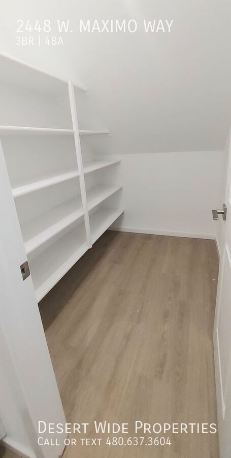 Building Photo - 2448 W Maximo Wy