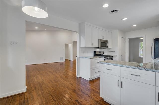 Building Photo - 6815 Ravendale Ln