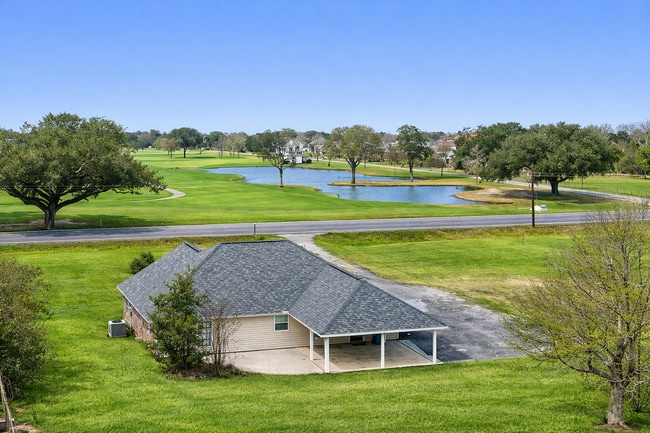 Building Photo - 4607 W Prien Lake Rd