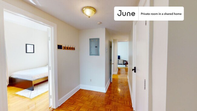 Building Photo - Room in Shared 4 bed/2 bath home
