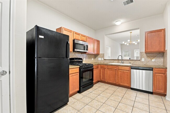Building Photo - 2214 Prairie Forest Tr