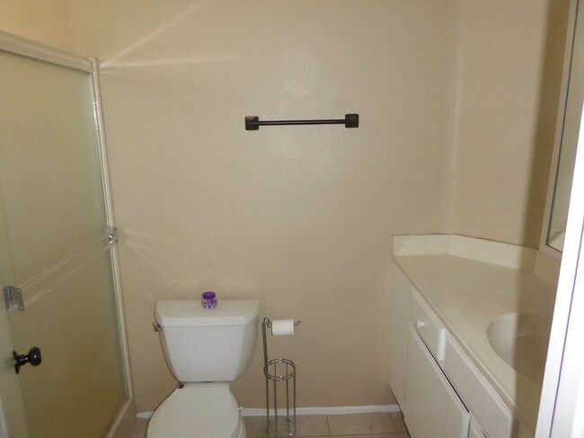 Building Photo - Mountain View Courtyards 3 Bedroom for Ren...