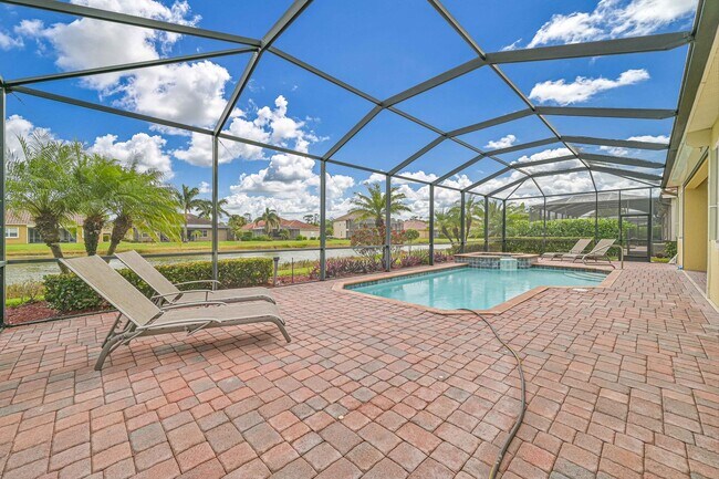 Building Photo - **Bella Terra Estate 5BED/3BATH - 3 Car ga...