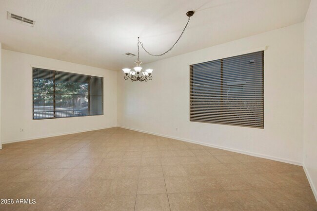 Building Photo - 15158 N 145th Ln