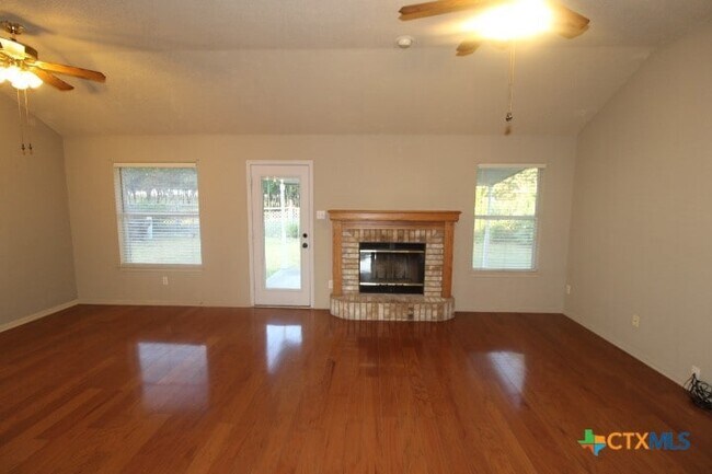 Building Photo - 924 Northern Dancer Dr