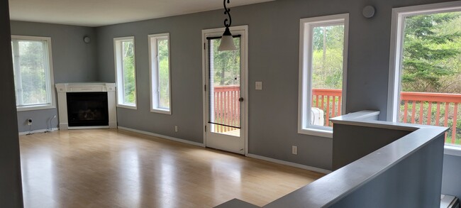 Living Room - 4265 Hollydale Ln