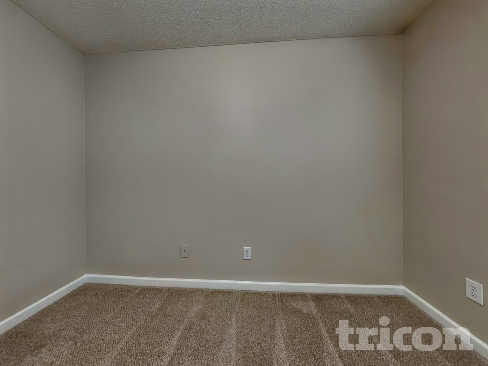 Building Photo - 30 Kendall Ln