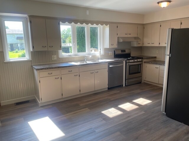 Kitchen - 4806 W Ridge Rd