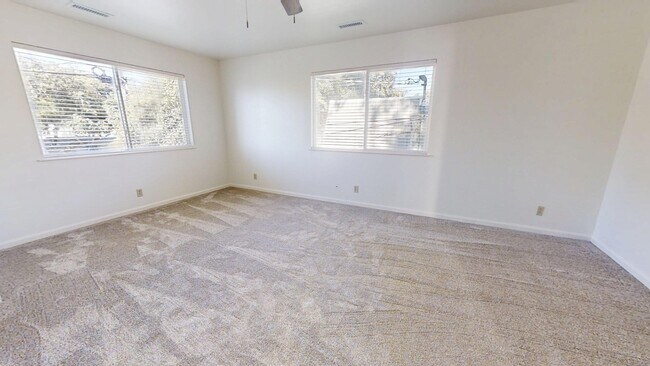 Building Photo - 1420 Slater Street