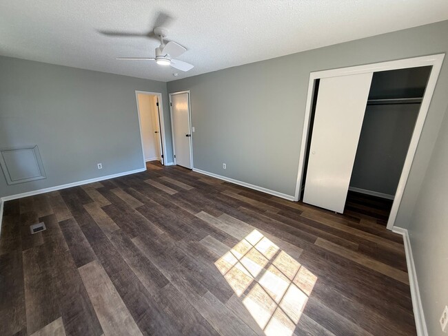 Building Photo - CHARMING UPDATED HOME FOR RENT IN GUNTERSV...