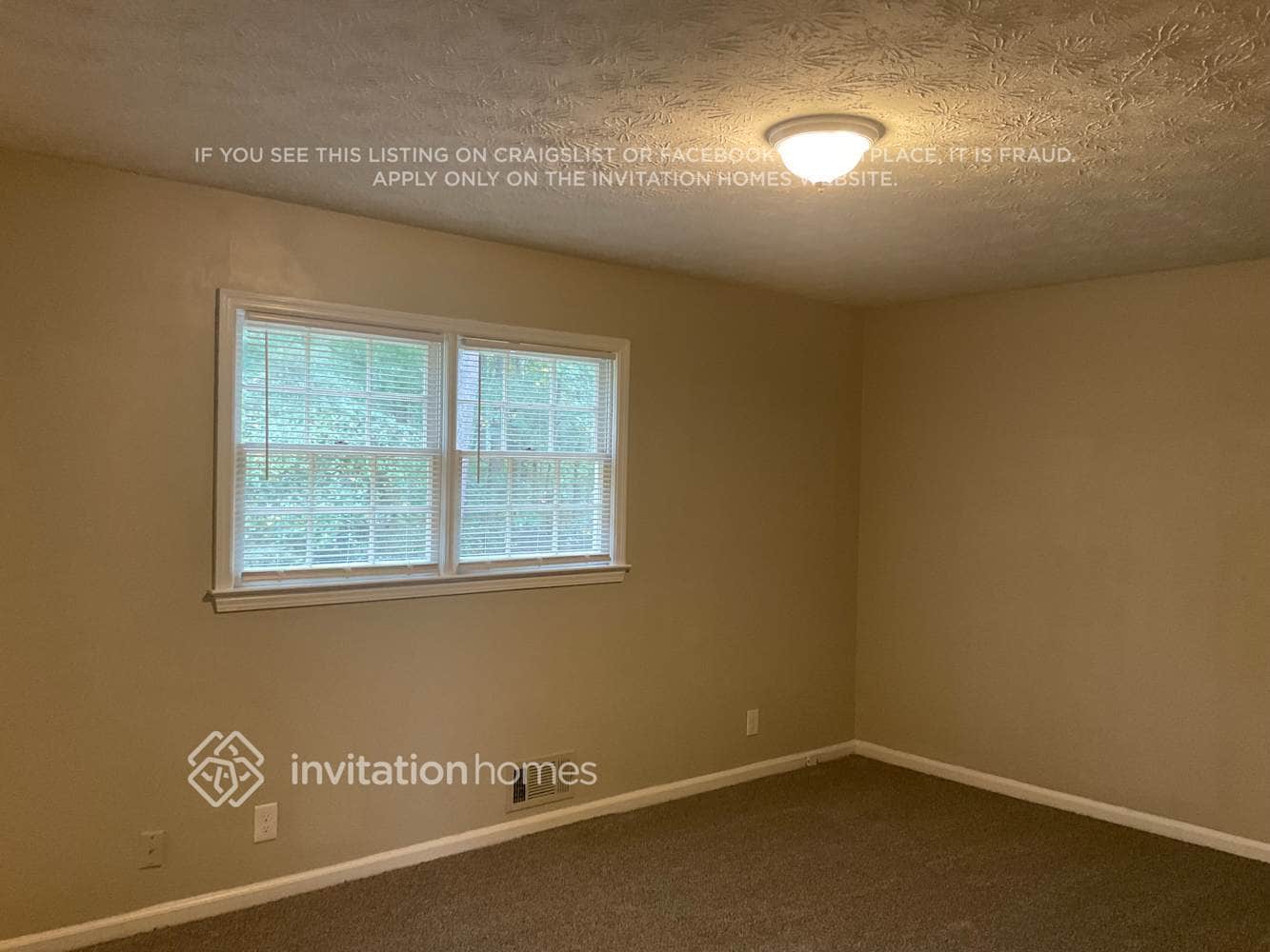 Building Photo - 1330 Timbercrest Ct