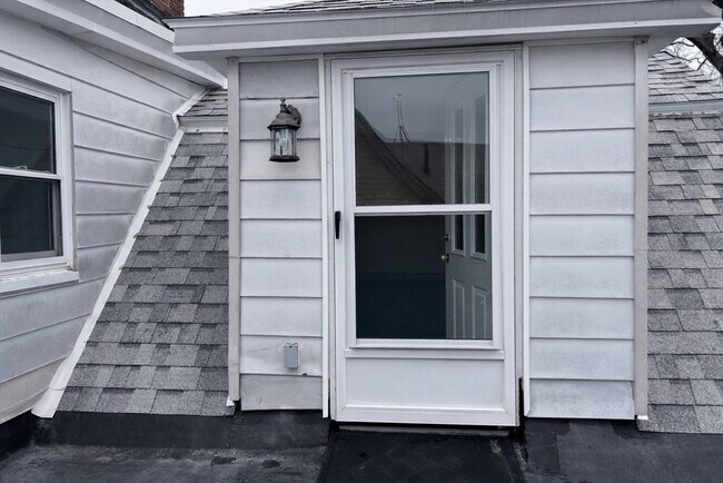 Building Photo - 55 Clarendon St