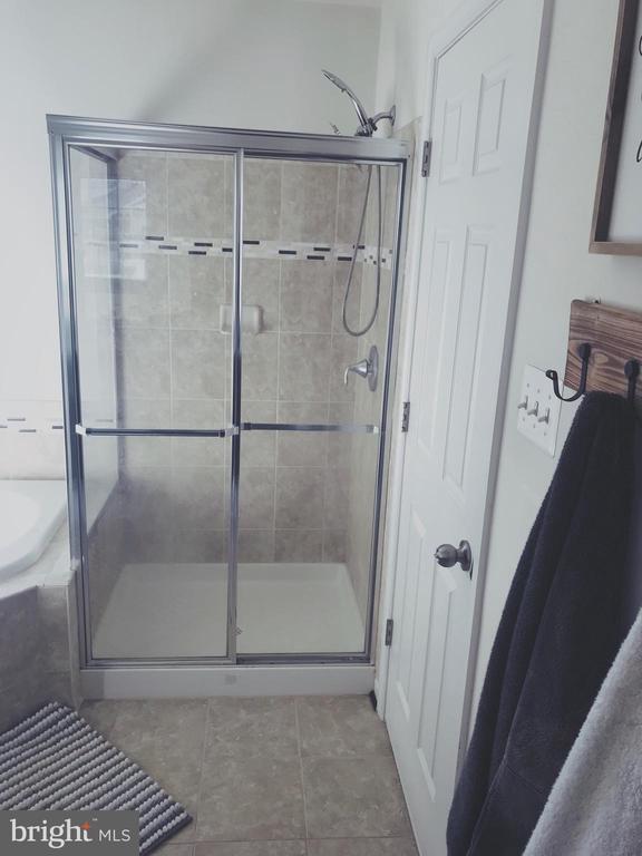 Building Photo - 7806 River Rock Way