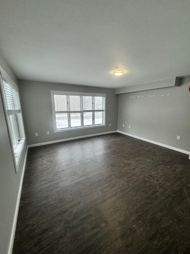 Building Photo - 9 Monarch Wy