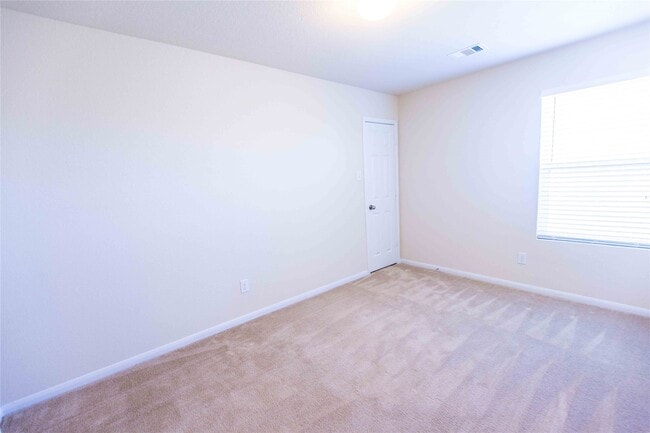 Building Photo - 15010 Rustler Gate Ln