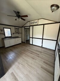 Building Photo - Charming 1-Bedroom Home with Modern Amenities in Marshall, TX!