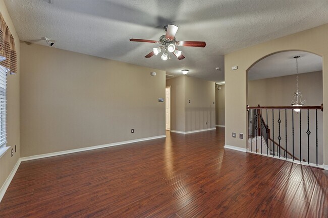 Building Photo - 8406 Oak Villa Ct